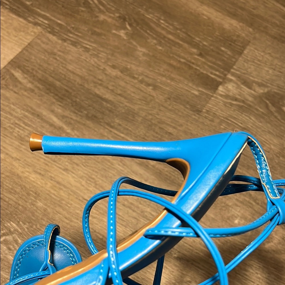 ❌SOLD❌Blue Strappy Lace-Up Heels - Picture 14 of 14